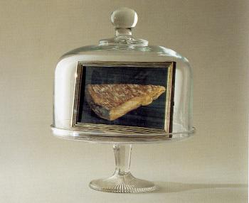 Rene Magritte : this is a piece of cheese